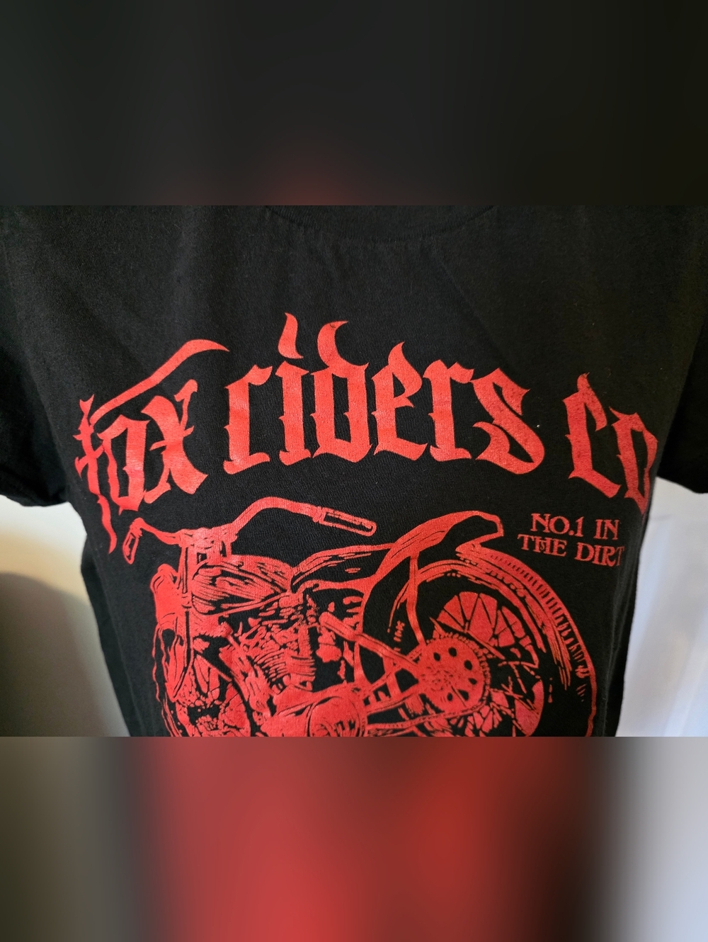 Fox Riders Co. Graphic Tee - Picture 2 of 9